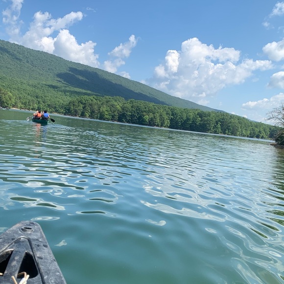 Meet your Posher, Leslie - Picture 1 of 1